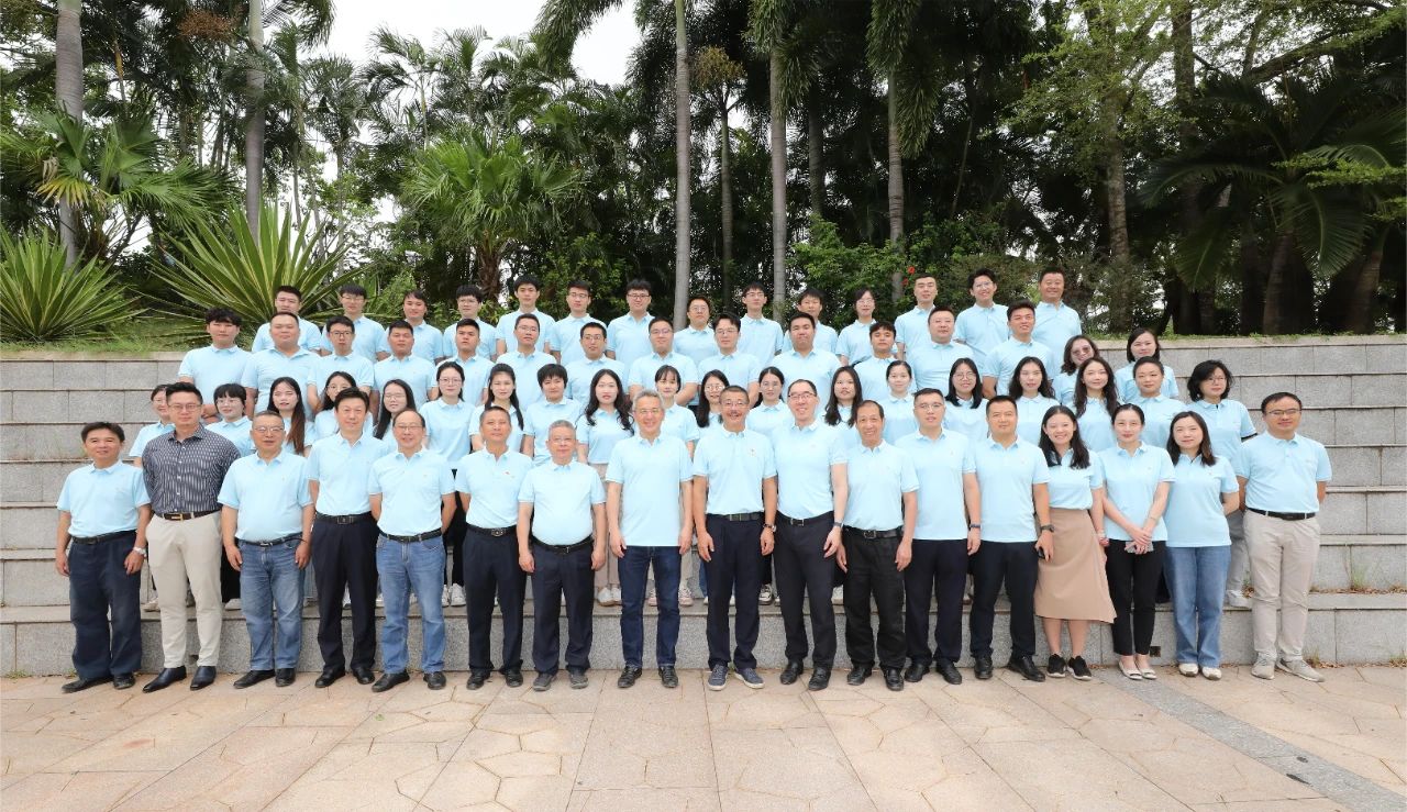 1704854783706030.jpg 海南礦業獲評“海南省民族團結進步示范單位”2.jpg