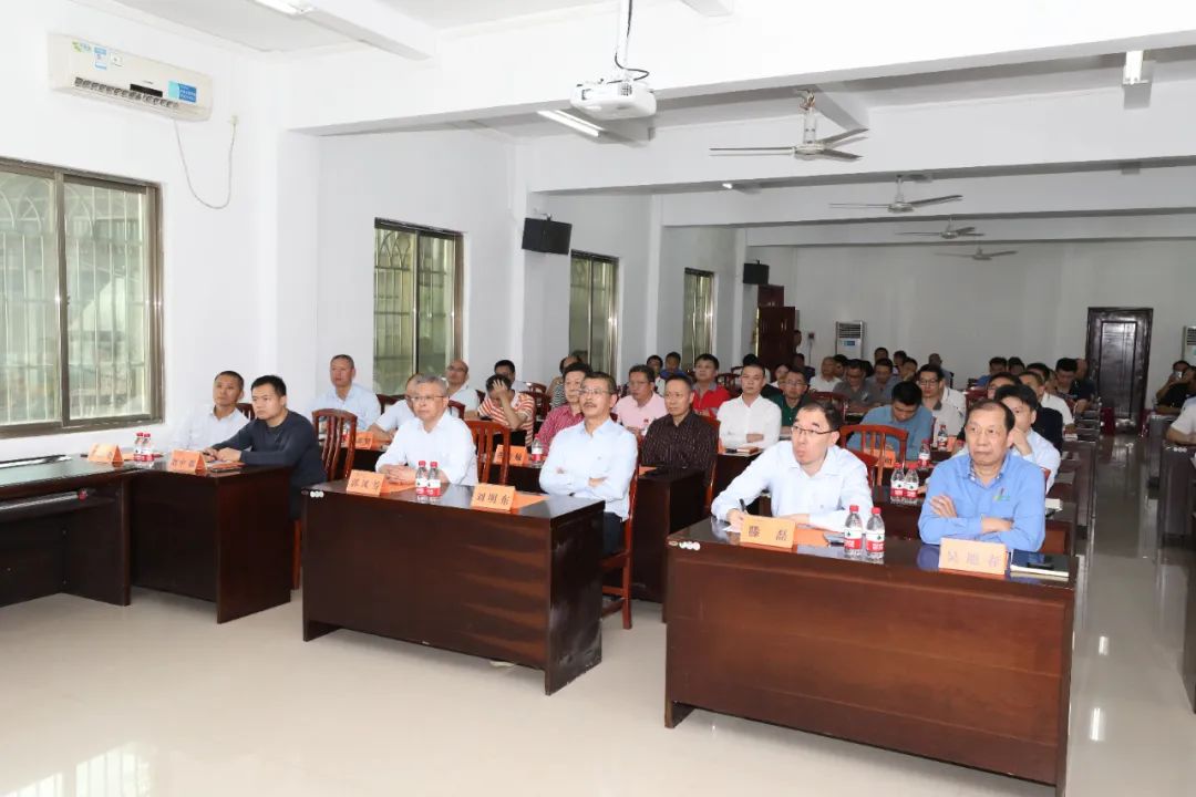 1707269956354785.jpg 石碌鐵礦分公司召開2024年工作會議6.jpg
